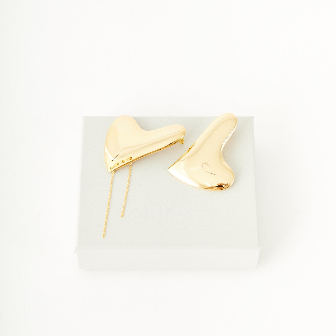 LAPUIS [ラピュイ] ハートプレートピアス [244-220110] GOLD