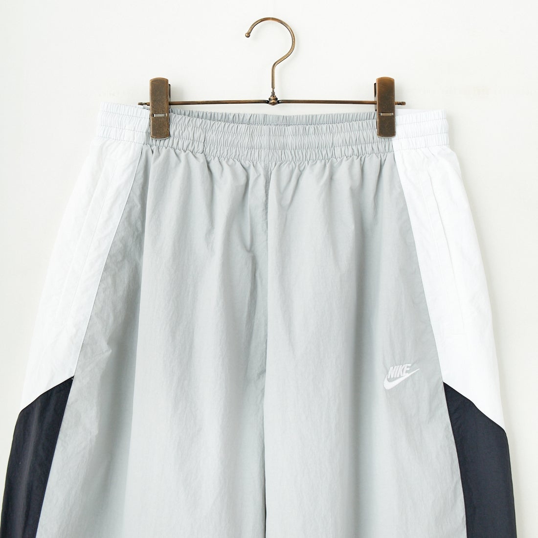 NIKE [ナイキ] クラブ ウーブントラックパンツ [HQ6115] 077 LT SMO