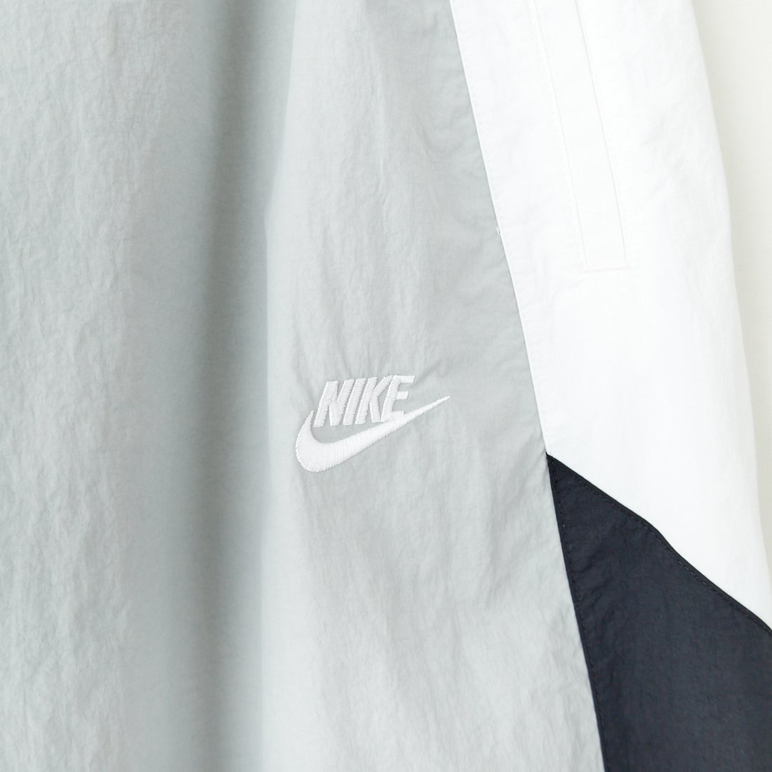 NIKE [ナイキ] クラブ ウーブントラックパンツ [HQ6115] 077 LT SMO