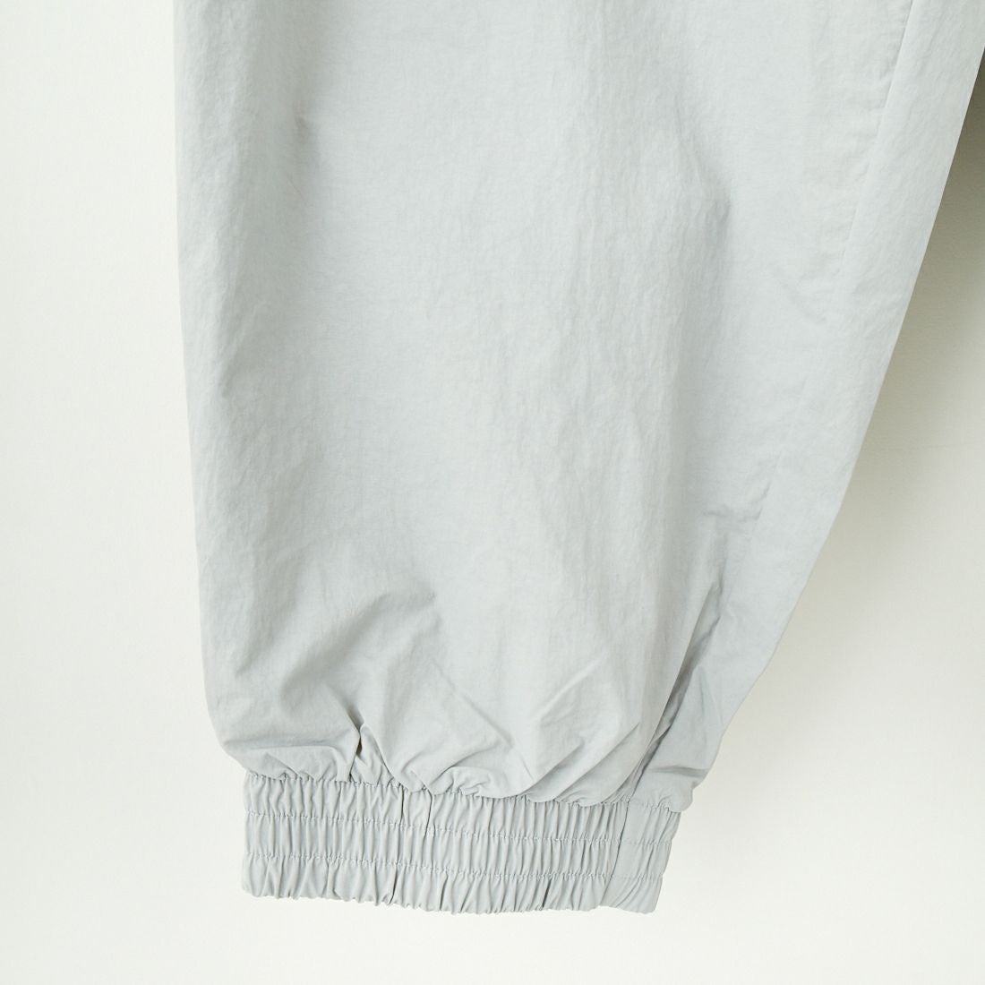 NIKE [ナイキ] クラブ ウーブントラックパンツ [HQ6115] 077 LT SMO