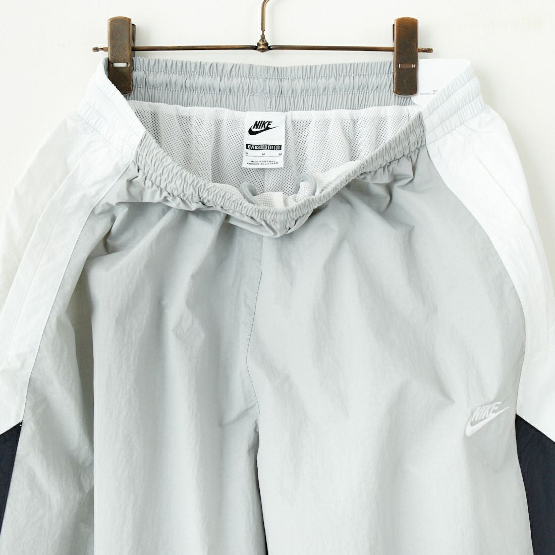 NIKE [ナイキ] クラブ ウーブントラックパンツ [HQ6115] 077 LT SMO