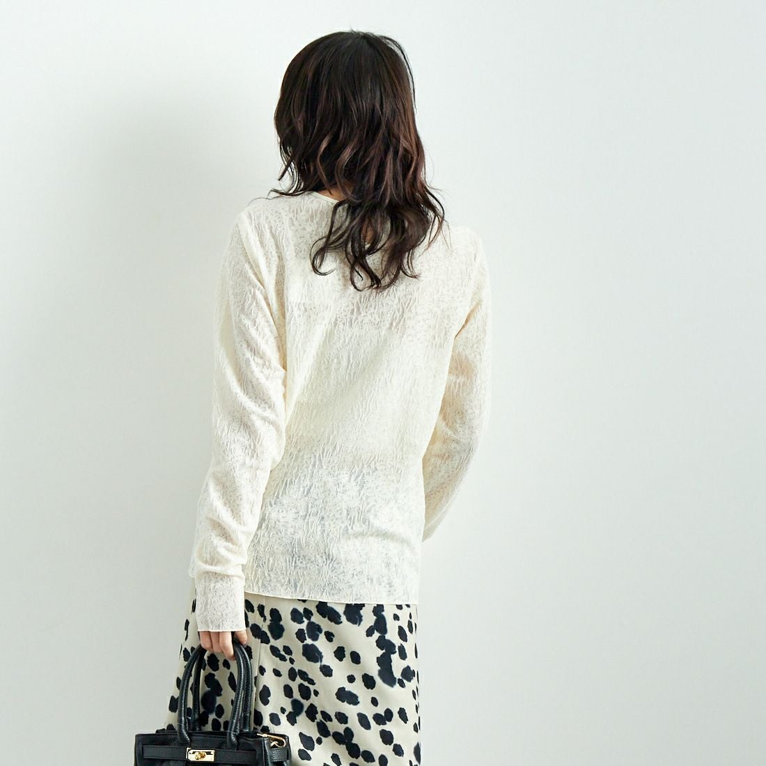 CHIGNON [シニヨン] カットジャカードインナートップス [8246-518NH] O.WHITE &&モデル身長：167cm 着用サイズ：F&&