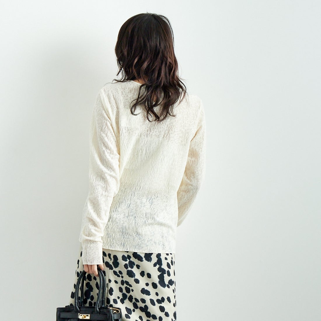 CHIGNON [シニヨン] カットジャカードインナートップス [8246-518NH] O.WHITE &&モデル身長：167cm 着用サイズ：F&&