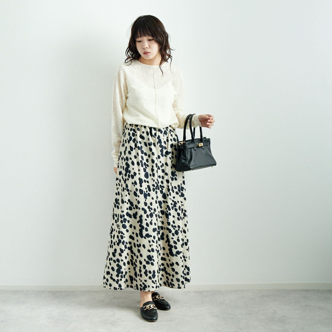 CHIGNON [シニヨン] カットジャカードインナートップス [8246-518NH] O.WHITE &&モデル身長：167cm 着用サイズ：F&&