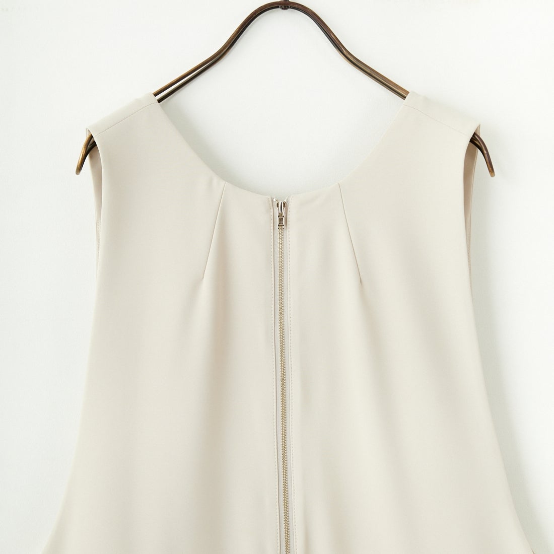 CHIGNON [シニヨン] ノースリーブカーヴィーサロペット [3246-484KK] L.BEIGE