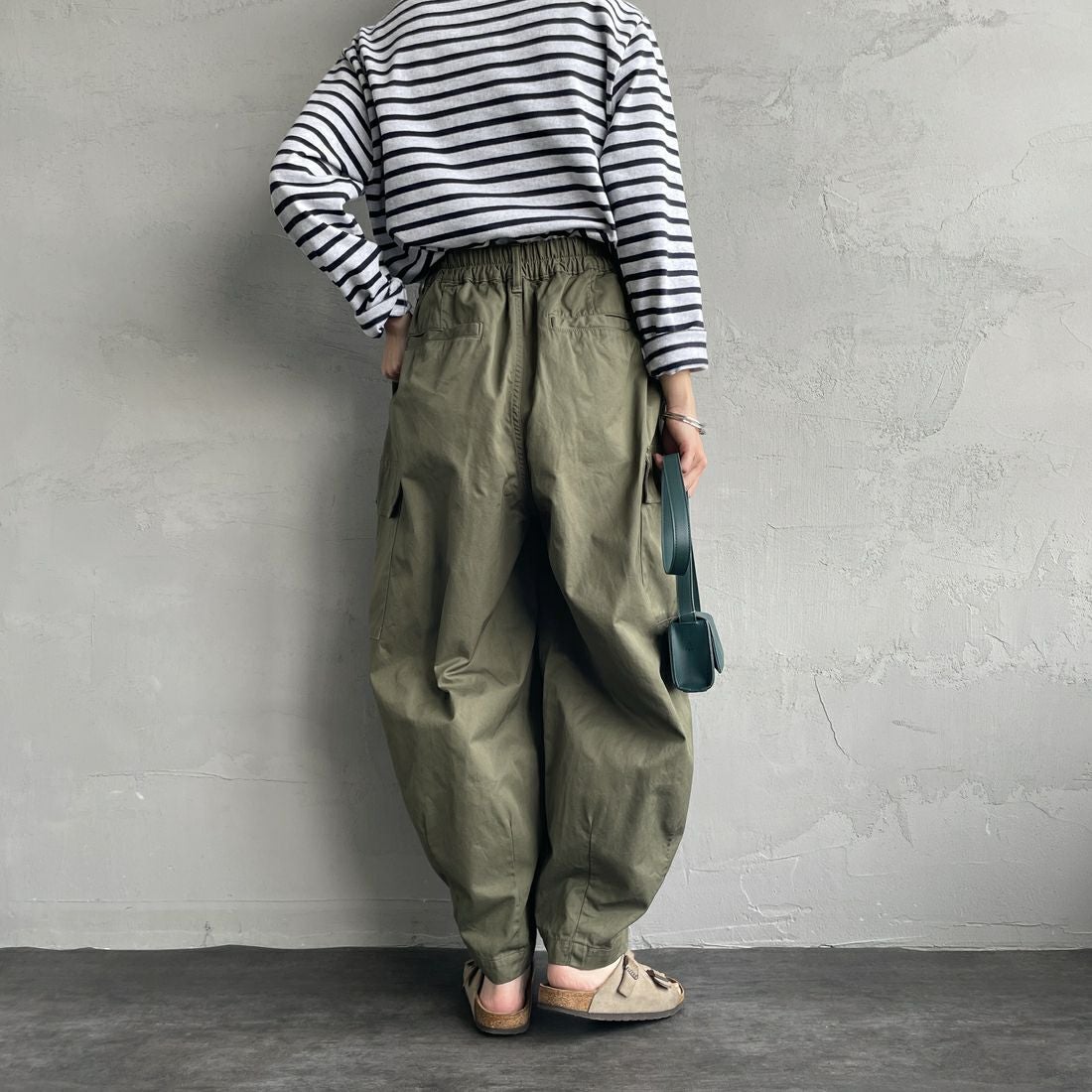 HARVESTY [ハーベスティ] サーカスカーゴパンツ [A11908] 55 MILITAR &&モデル身長：158cm 着用サイズ：1&&