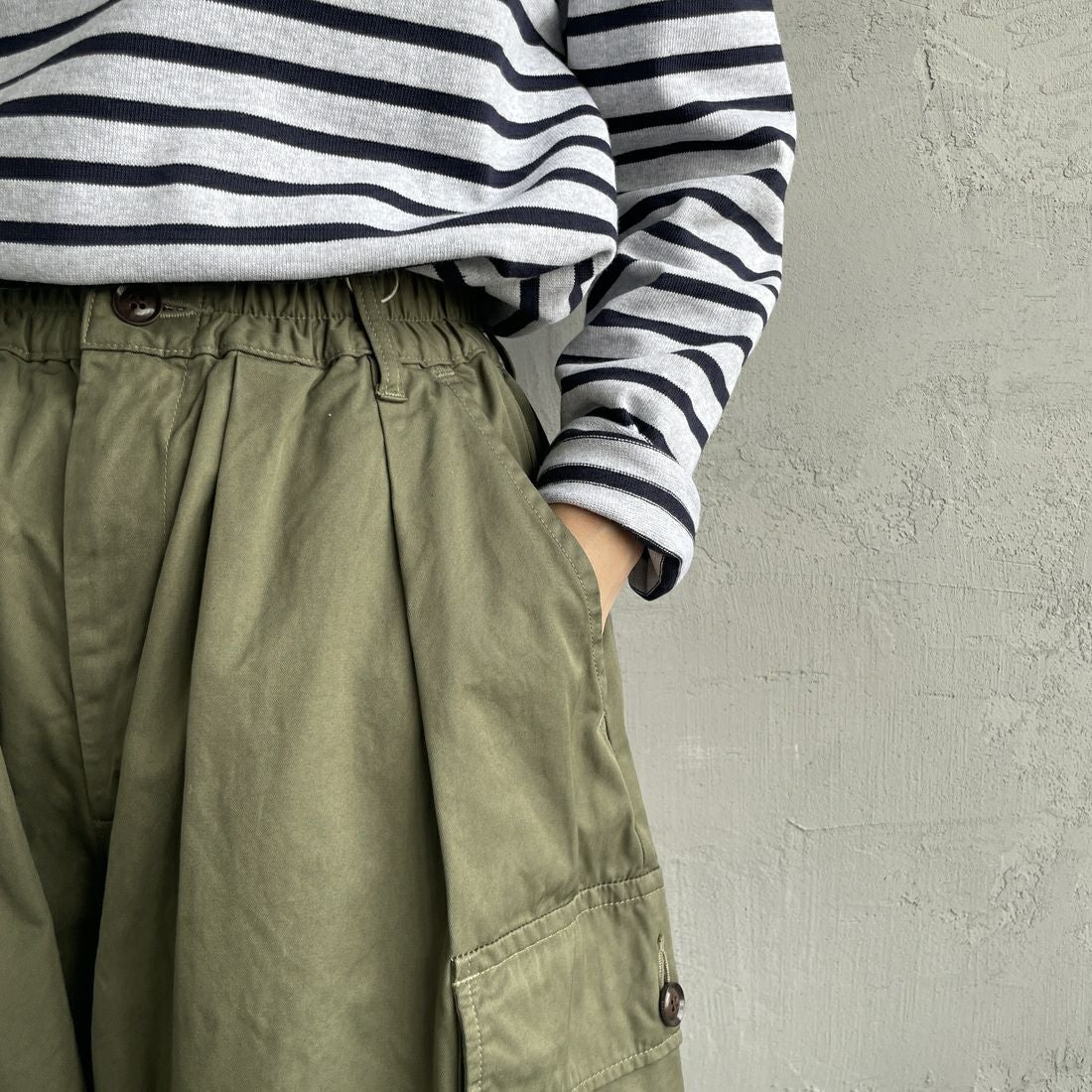 HARVESTY [ハーベスティ] サーカスカーゴパンツ [A11908] 55 MILITAR &&モデル身長：158cm 着用サイズ：1&&