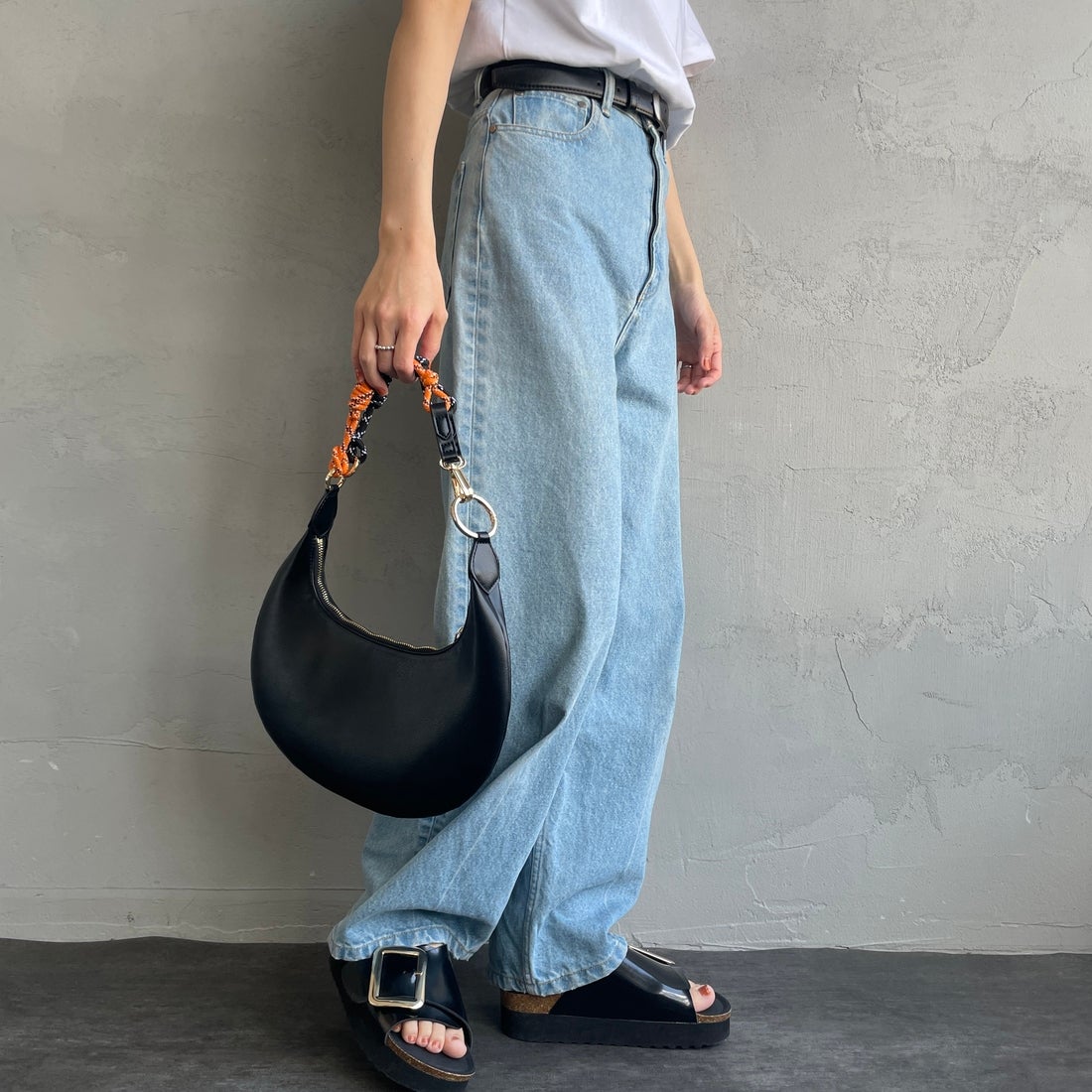 LE VERNIS [ル・ベルニ] パラコードムーンバッグ [244-210510] BLACK