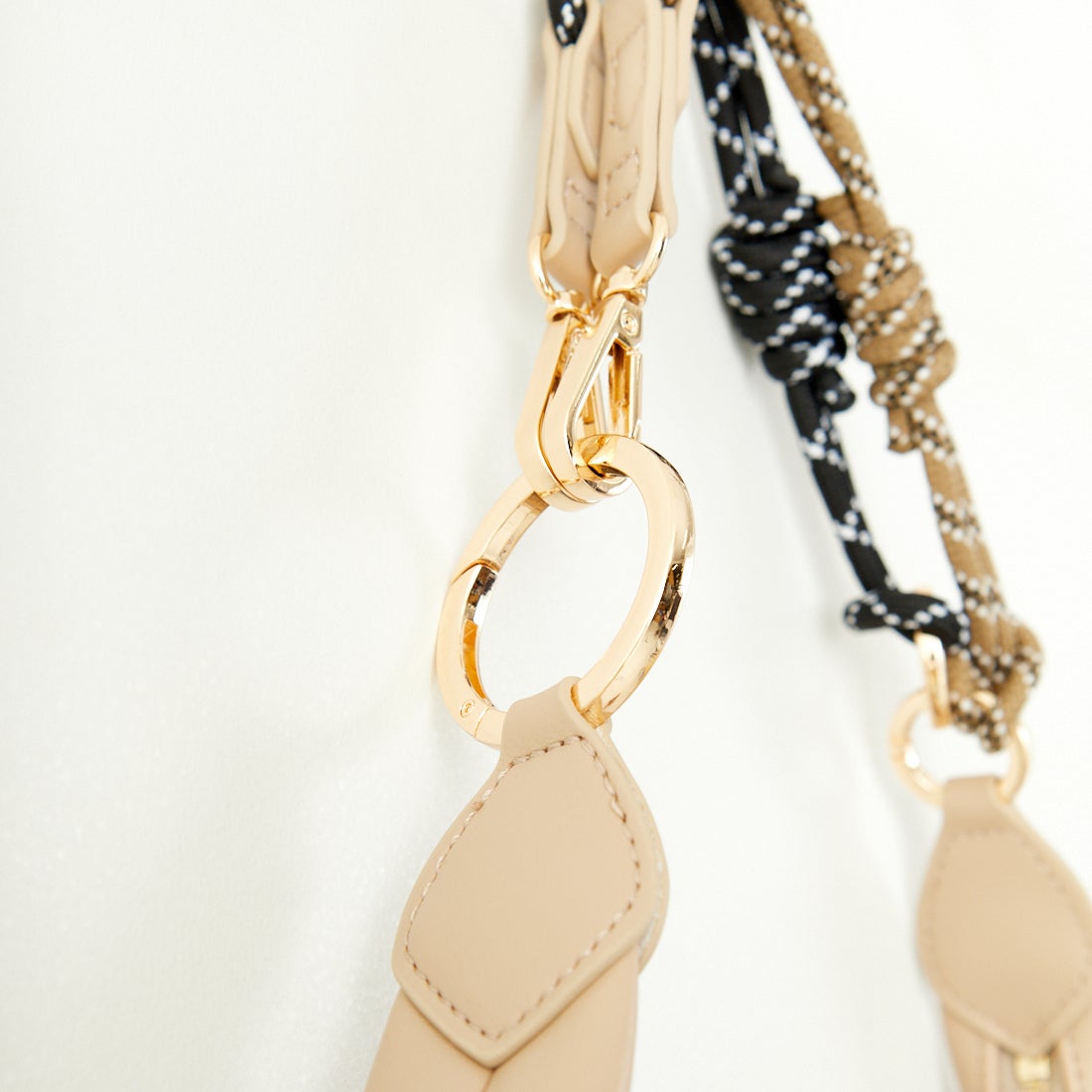 LE VERNIS [ル・ベルニ] パラコードムーンバッグ [244-210510] LT.BEIGE