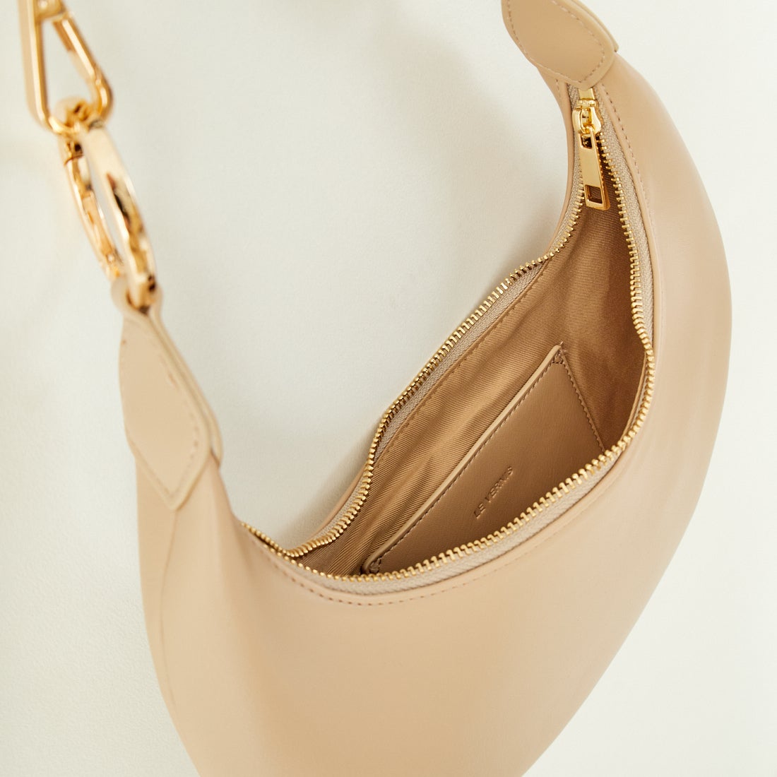 LE VERNIS [ル・ベルニ] パラコードムーンバッグ [244-210510] LT.BEIGE