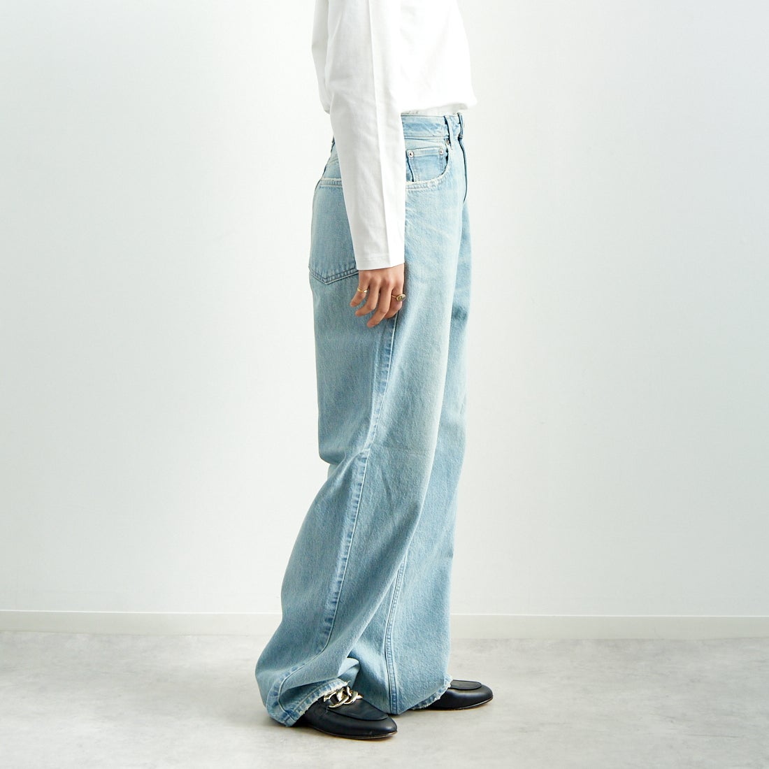 RED CARD TOKYO [レッドカード トーキョー] Dakota ルーズストレートデニム [72W43201TLS] S-TANNED L &&モデル身長：160cm 着用サイズ：24&&