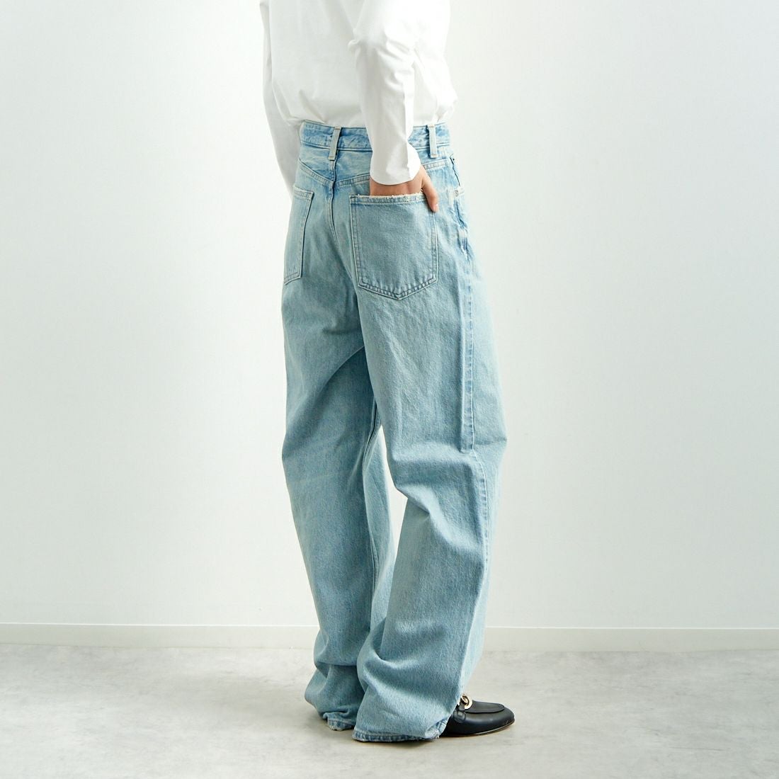 RED CARD TOKYO [レッドカード トーキョー] Dakota ルーズストレートデニム [72W43201TLS] S-TANNED L &&モデル身長：160cm 着用サイズ：24&&