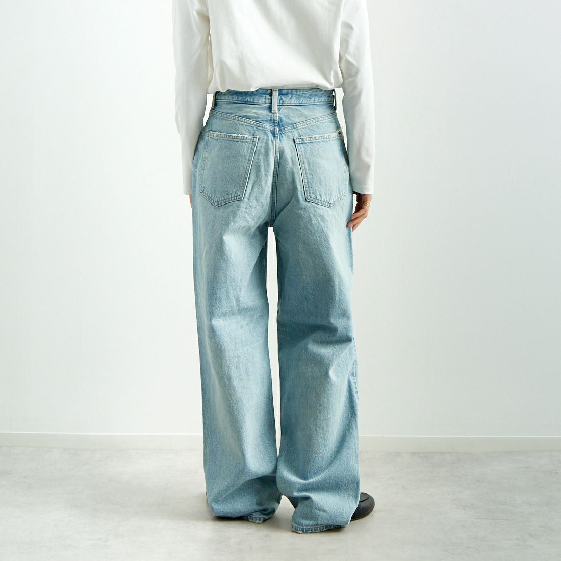 RED CARD TOKYO [レッドカード トーキョー] Dakota ルーズストレートデニム [72W43201TLS] S-TANNED L &&モデル身長：160cm 着用サイズ：24&&