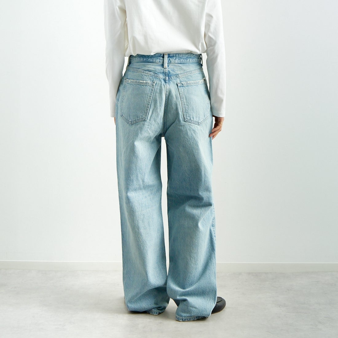 RED CARD TOKYO [レッドカード トーキョー] Dakota ルーズストレートデニム [72W43201TLS] S-TANNED L &&モデル身長：160cm 着用サイズ：24&&