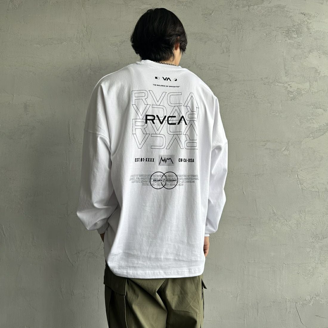 RVCA [ルーカ] RADIATE ロングスリーブTシャツ [BF041-151] WHT &&モデル身長：179cm 着用サイズ：L&&