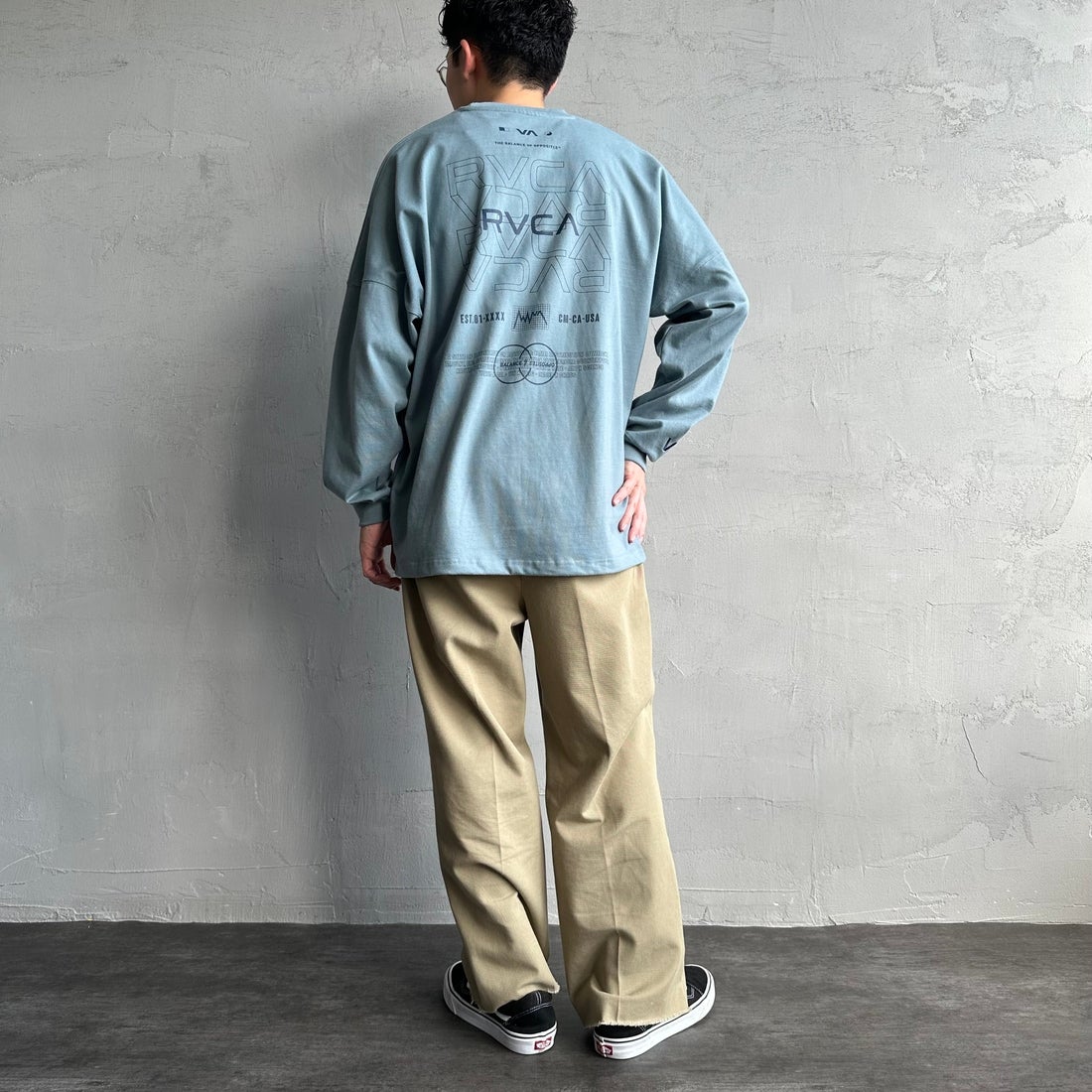 RVCA [ルーカ] RADIATE ロングスリーブTシャツ [BF041-151] LED &&モデル身長：168cm 着用サイズ：M&&