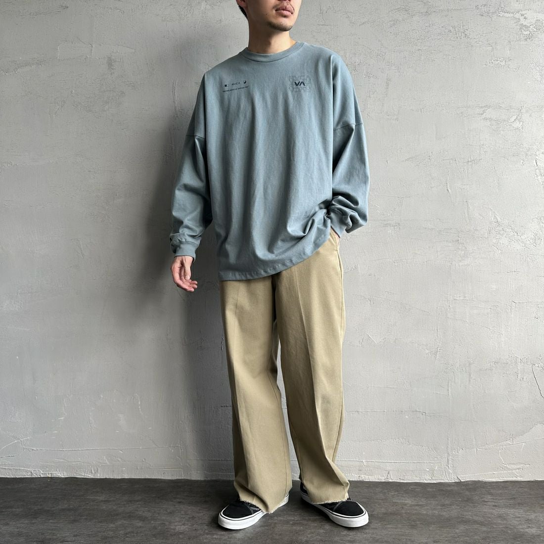 RVCA [ルーカ] RADIATE ロングスリーブTシャツ [BF041-151] LED &&モデル身長：168cm 着用サイズ：M&&