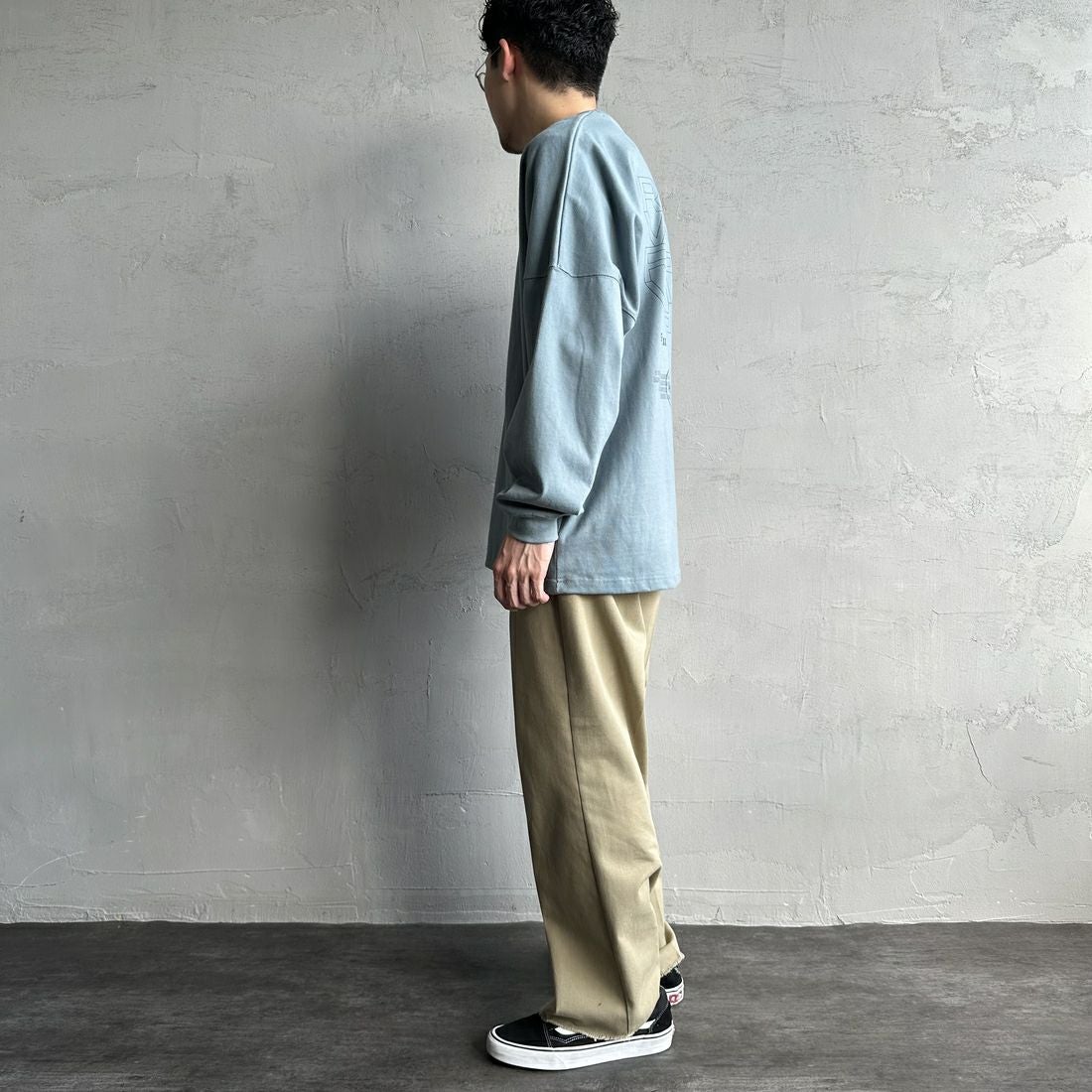 RVCA [ルーカ] RADIATE ロングスリーブTシャツ [BF041-151] LED &&モデル身長：168cm 着用サイズ：M&&