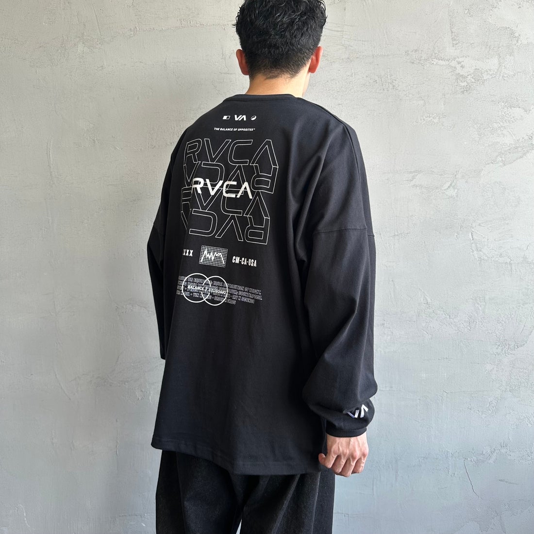 RVCA [ルーカ] RADIATE ロングスリーブTシャツ [BF041-151] BLK &&モデル身長：168cm 着用サイズ：L&&