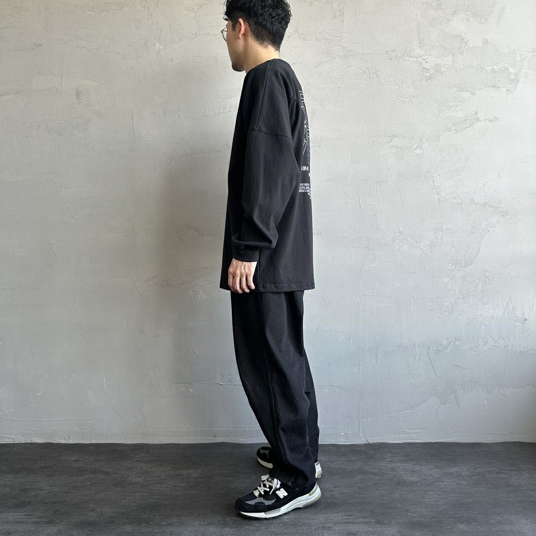 RVCA [ルーカ] RADIATE ロングスリーブTシャツ [BF041-151] BLK &&モデル身長：168cm 着用サイズ：L&&