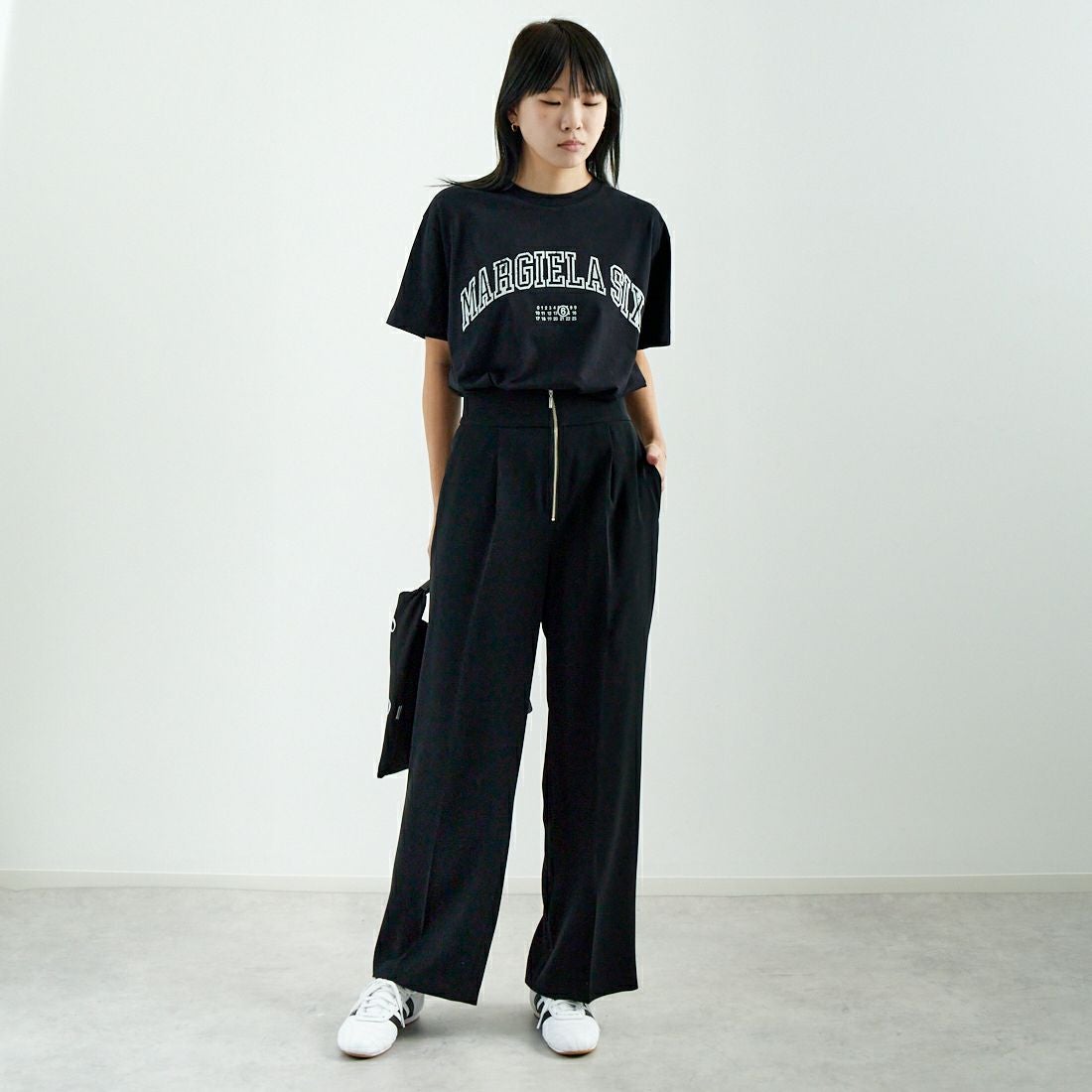 DONEEYU [ドニーユ] ダブルクロスストレッチサテン フロントジップワイドパンツ [U-2097] 040 ﾌﾞﾗｯｸ &&モデル身長：167cm 着用サイズ：36&&