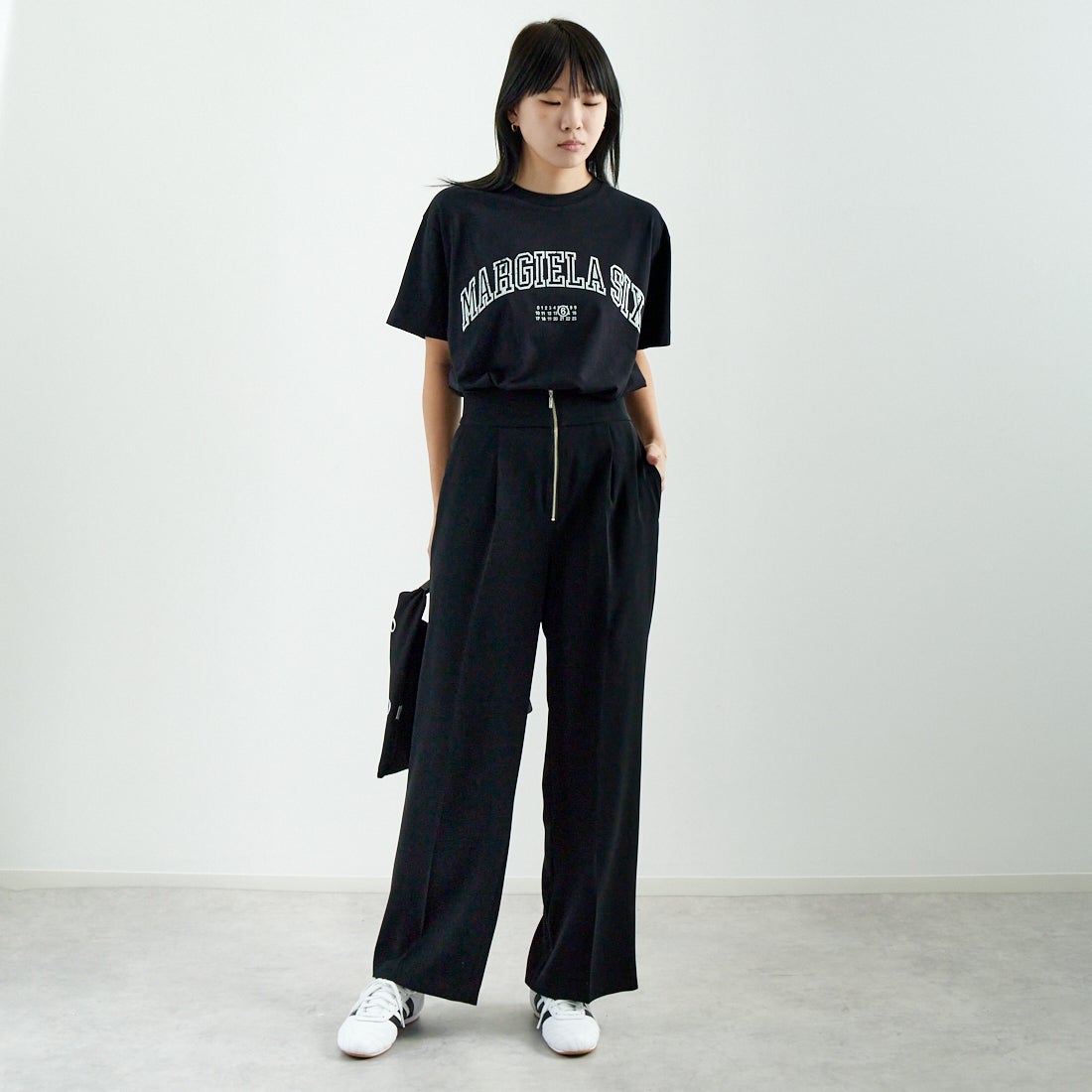 DONEEYU [ドニーユ] ダブルクロスストレッチサテン フロントジップワイドパンツ [U-2097] 040 ﾌﾞﾗｯｸ &&モデル身長：167cm 着用サイズ：36&&