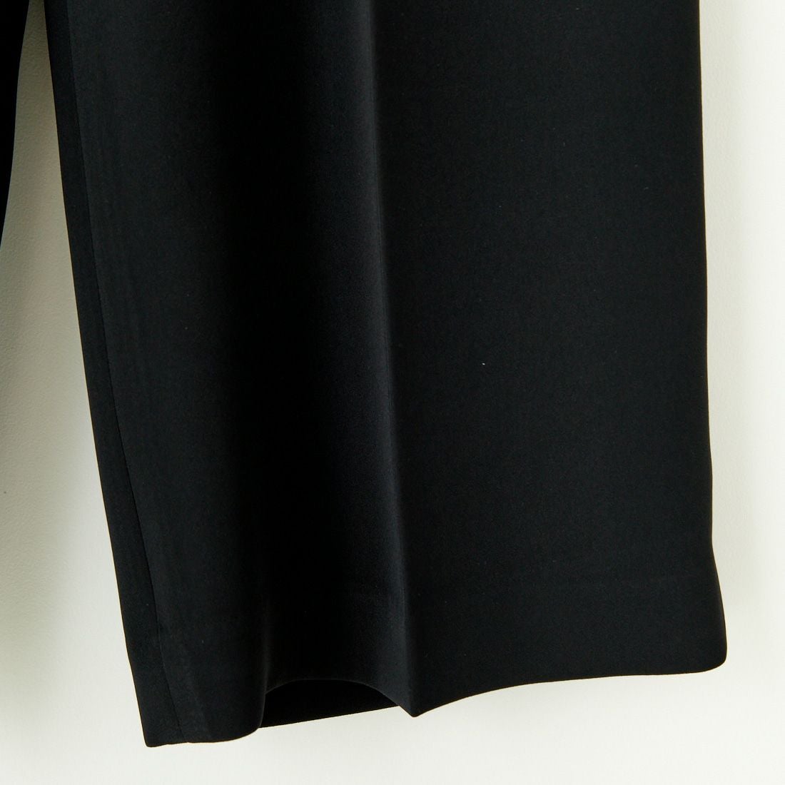 DONEEYU [ドニーユ] ダブルクロスストレッチサテン フロントジップワイドパンツ [U-2097] 040 ﾌﾞﾗｯｸ