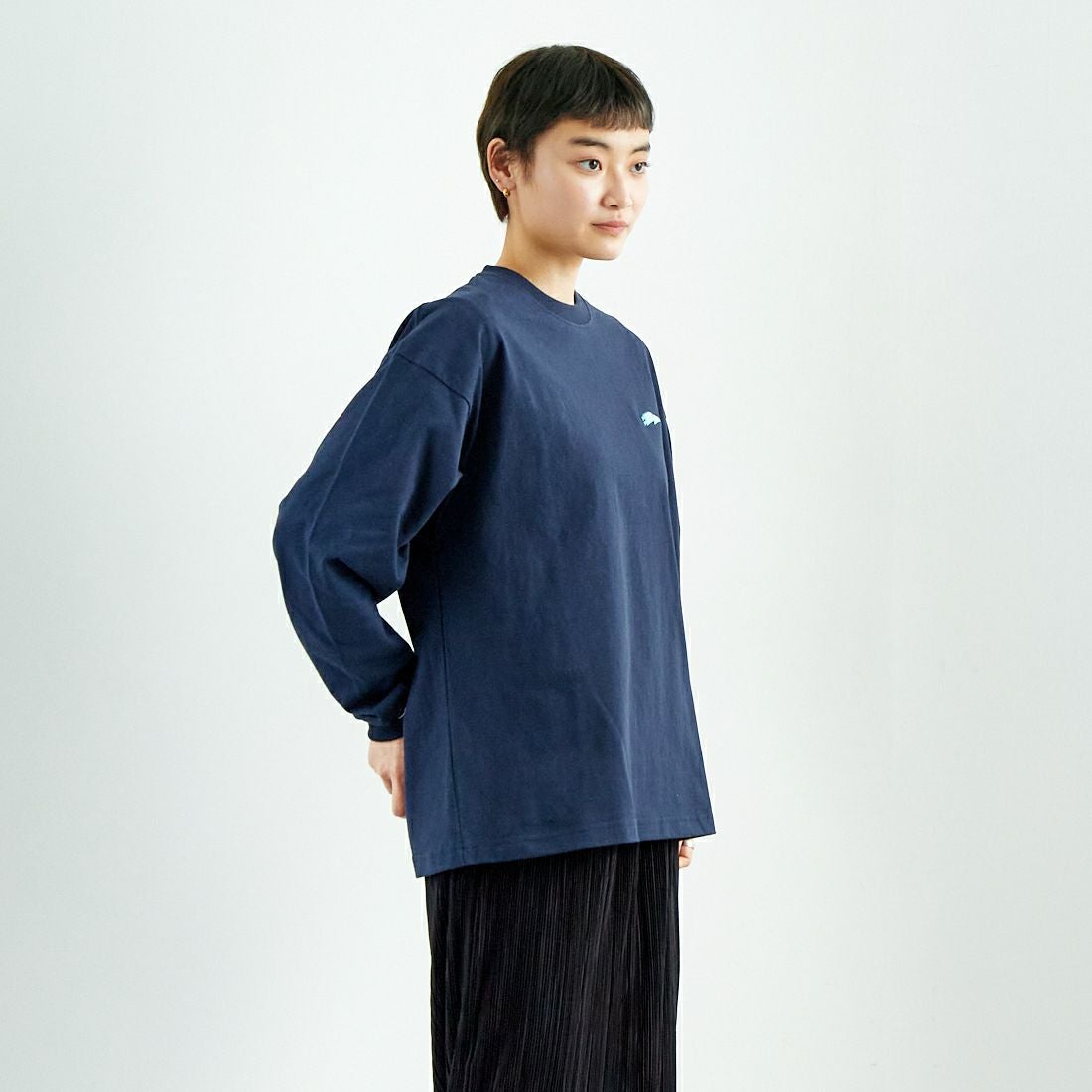 The Endless Summer [エンドレスサマー] TES サガラ刺繍ビッグロングスリーブTシャツ [C-25374303] 60 NAVY &&モデル身長：160cm 着用サイズ：S&&