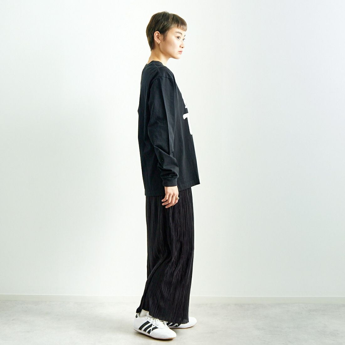 The Endless Summer [エンドレスサマー] I LOVE TES ロングスリーブTシャツ [FH-25374313] 01 BLACK &&モデル身長：160cm 着用サイズ：S&&