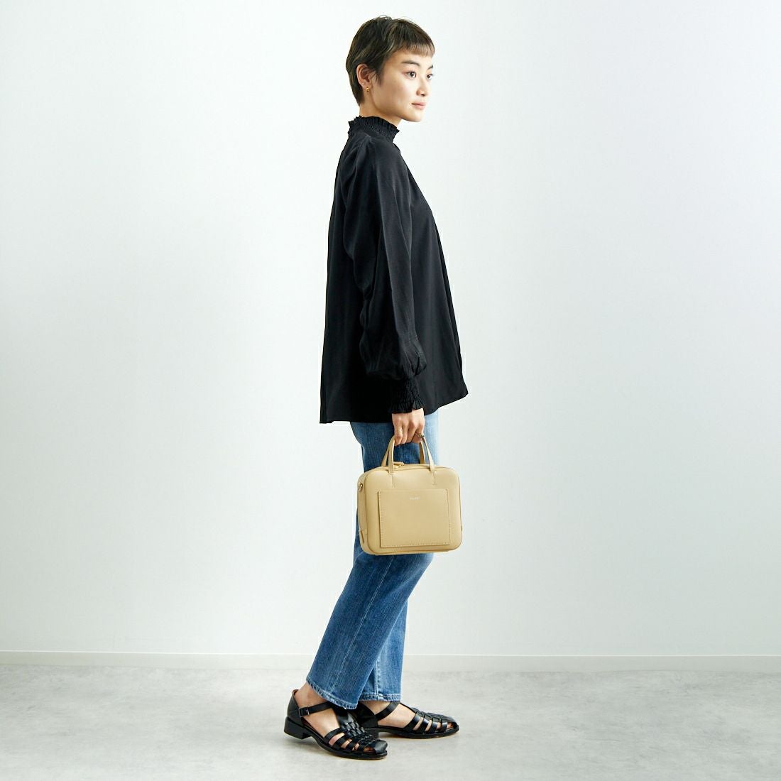 Jf Ready Made [ジェイエフレディメイド] シャーリングネック アソートブラウス [3010302] 801 ﾌﾞﾗｯｸ &&モデル身長：160cm 着用サイズ：F&&