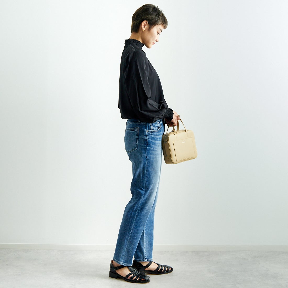 Jf Ready Made [ジェイエフレディメイド] シャーリングネック アソートブラウス [3010302] 801 ﾌﾞﾗｯｸ &&モデル身長：160cm 着用サイズ：F&&