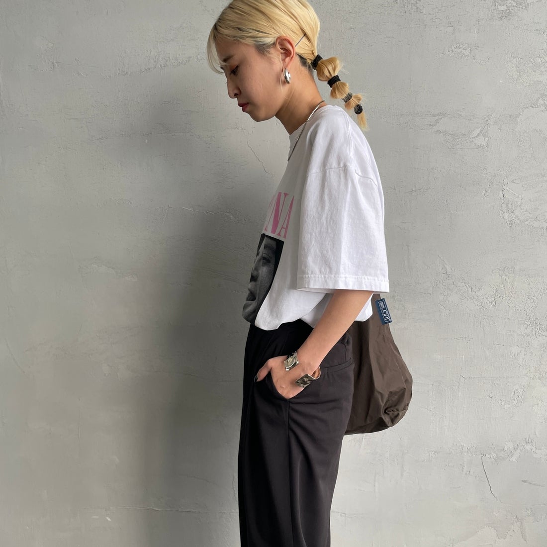 GOOD ROCK SPEED [グッドロックスピード] 別注 NIRVANA フォトプリントロックTシャツ [INTN-031-JF] WHITE &&モデル身長：150cm 着用サイズ：M&&