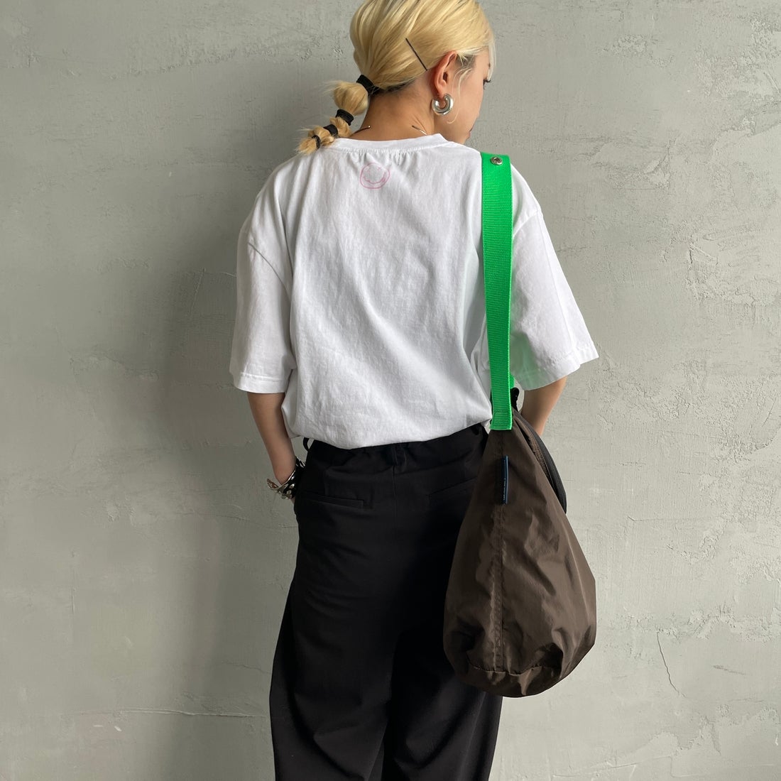 GOOD ROCK SPEED [グッドロックスピード] 別注 NIRVANA フォトプリントロックTシャツ [INTN-031-JF] WHITE &&モデル身長：150cm 着用サイズ：M&&