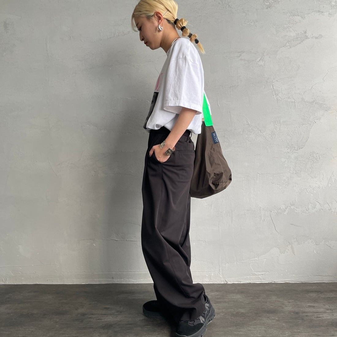 GOOD ROCK SPEED [グッドロックスピード] 別注 NIRVANA フォトプリントロックTシャツ [INTN-031-JF] WHITE &&モデル身長：150cm 着用サイズ：M&&