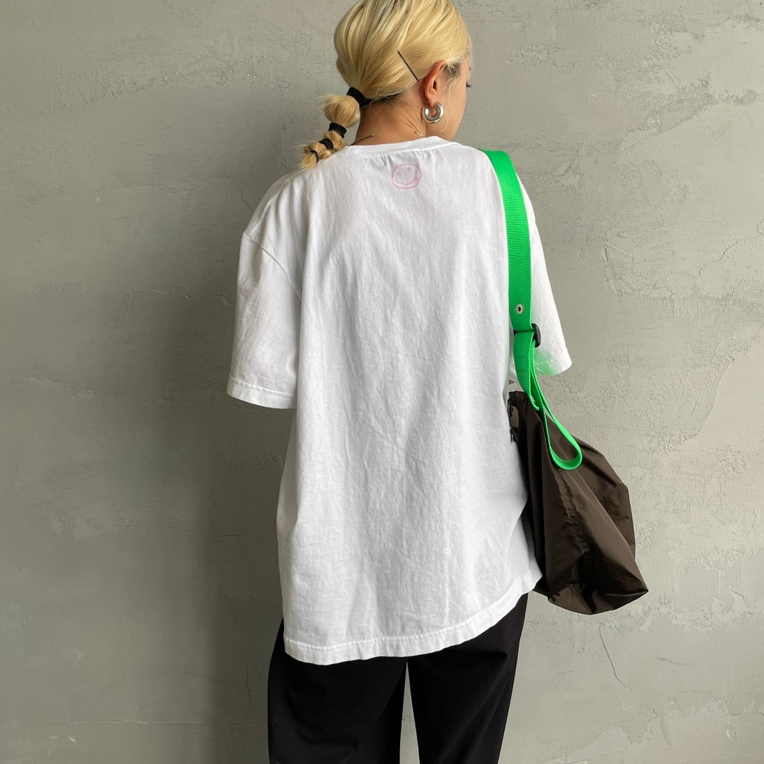 GOOD ROCK SPEED [グッドロックスピード] 別注 NIRVANA フォトプリントロックTシャツ [INTN-031-JF] WHITE &&モデル身長：150cm 着用サイズ：M&&