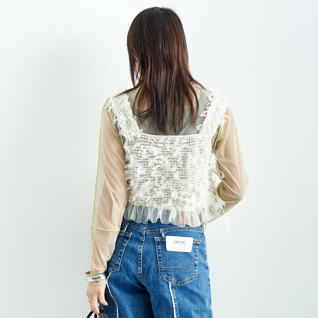 CHIGNON [シニヨン] チュールシアータンクトップ [1546-520NH] O.WHITE &&モデル身長：167cm 着用サイズ：F&&