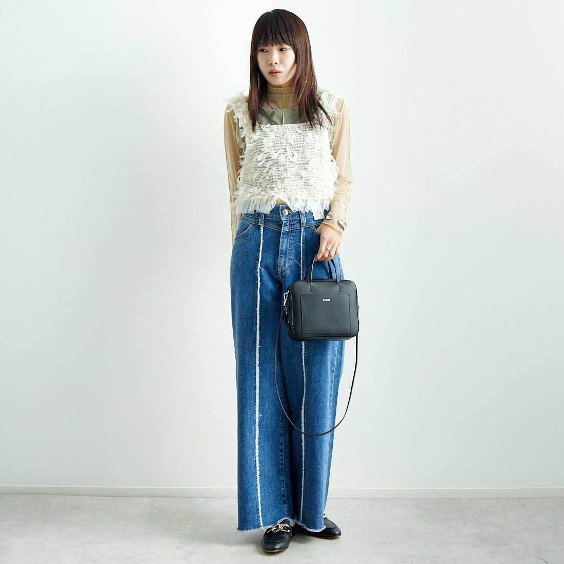 CHIGNON [シニヨン] チュールシアータンクトップ [1546-520NH] O.WHITE &&モデル身長：167cm 着用サイズ：F&&