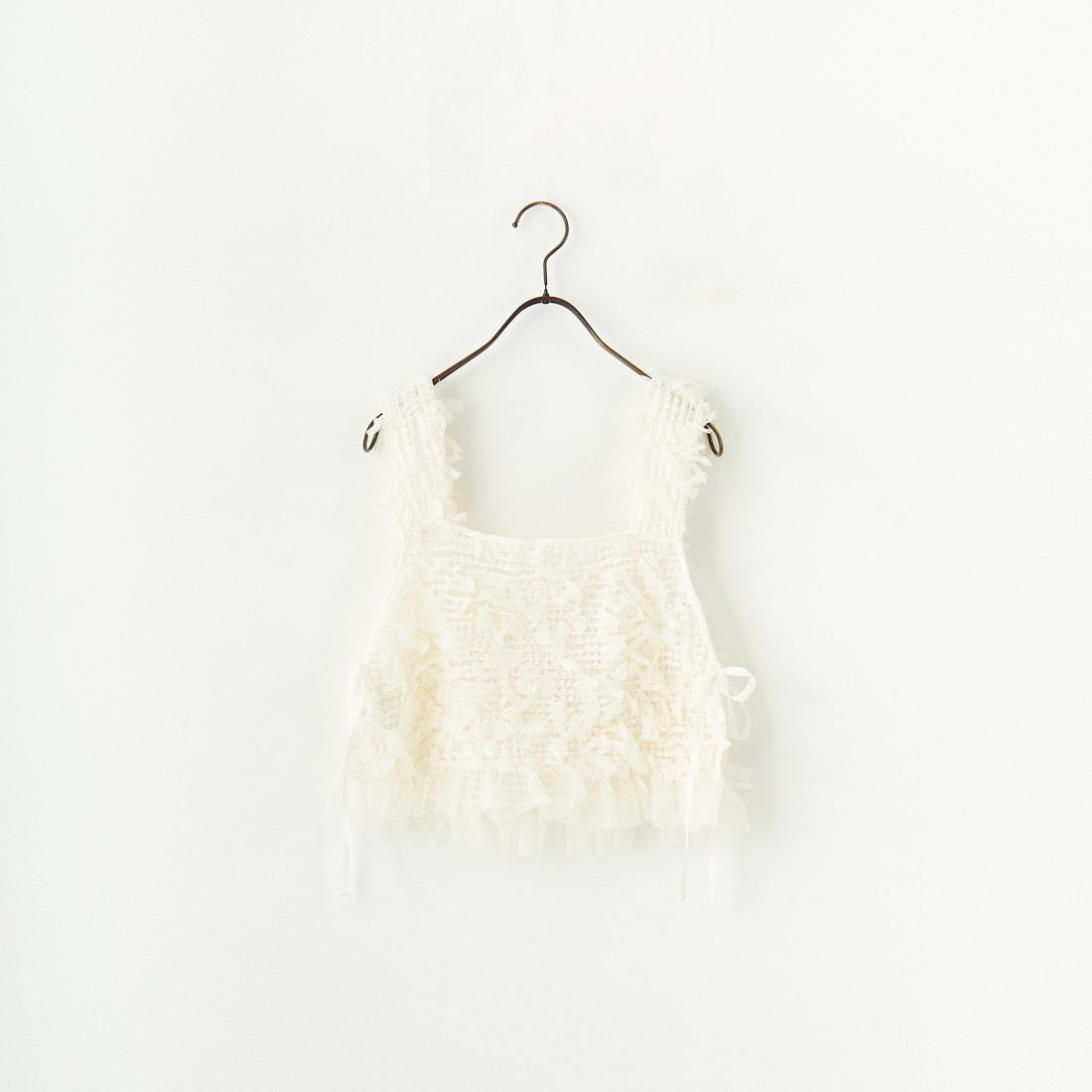 CHIGNON [シニヨン] チュールシアータンクトップ [1546-520NH] O.WHITE