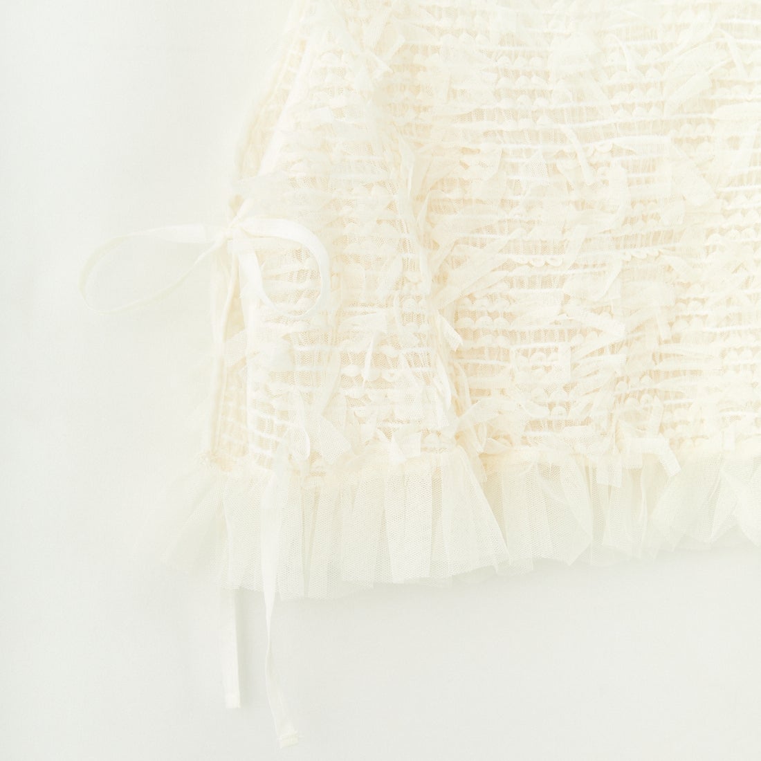 CHIGNON [シニヨン] チュールシアータンクトップ [1546-520NH] O.WHITE