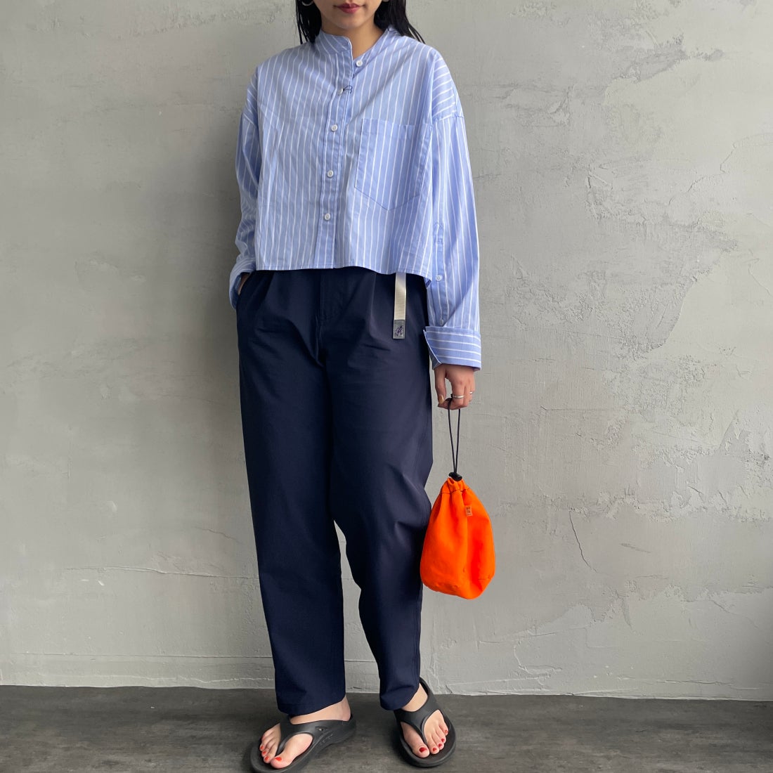 GRAMiCCi [グラミチ] 別注 エブリデイ ナイロンパンツ [GUP5-S2034-JF] NAVY &&モデル身長：156cm 着用サイズ：S&&