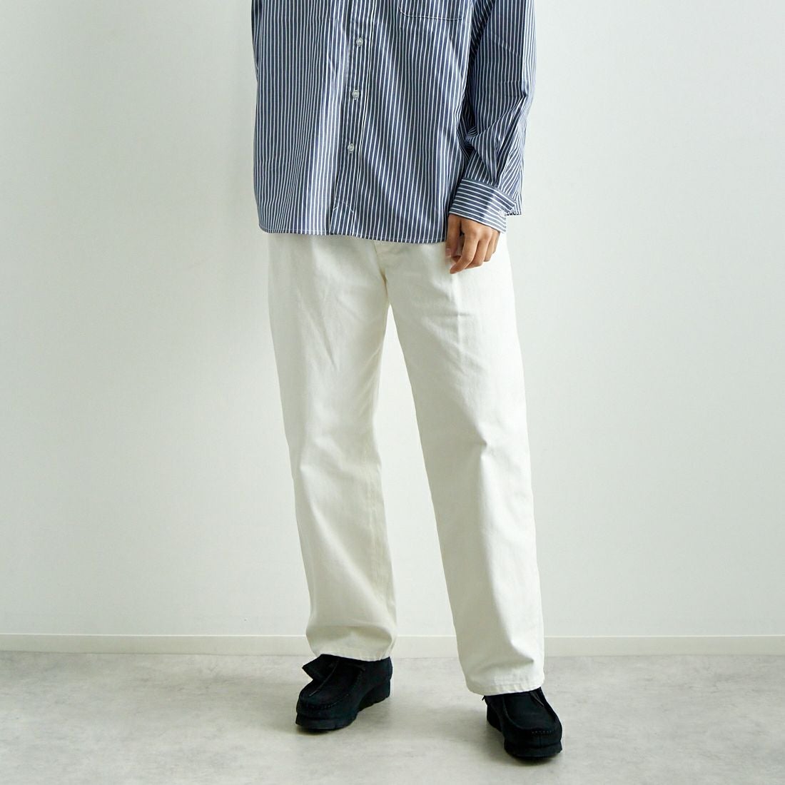 Noir Fabrik [ヌワールファブリック] デニムオーバルパンツ [1PDENIM-M-244-01-IN] WHITE &&モデル身長：179cm 着用サイズ：46&&
