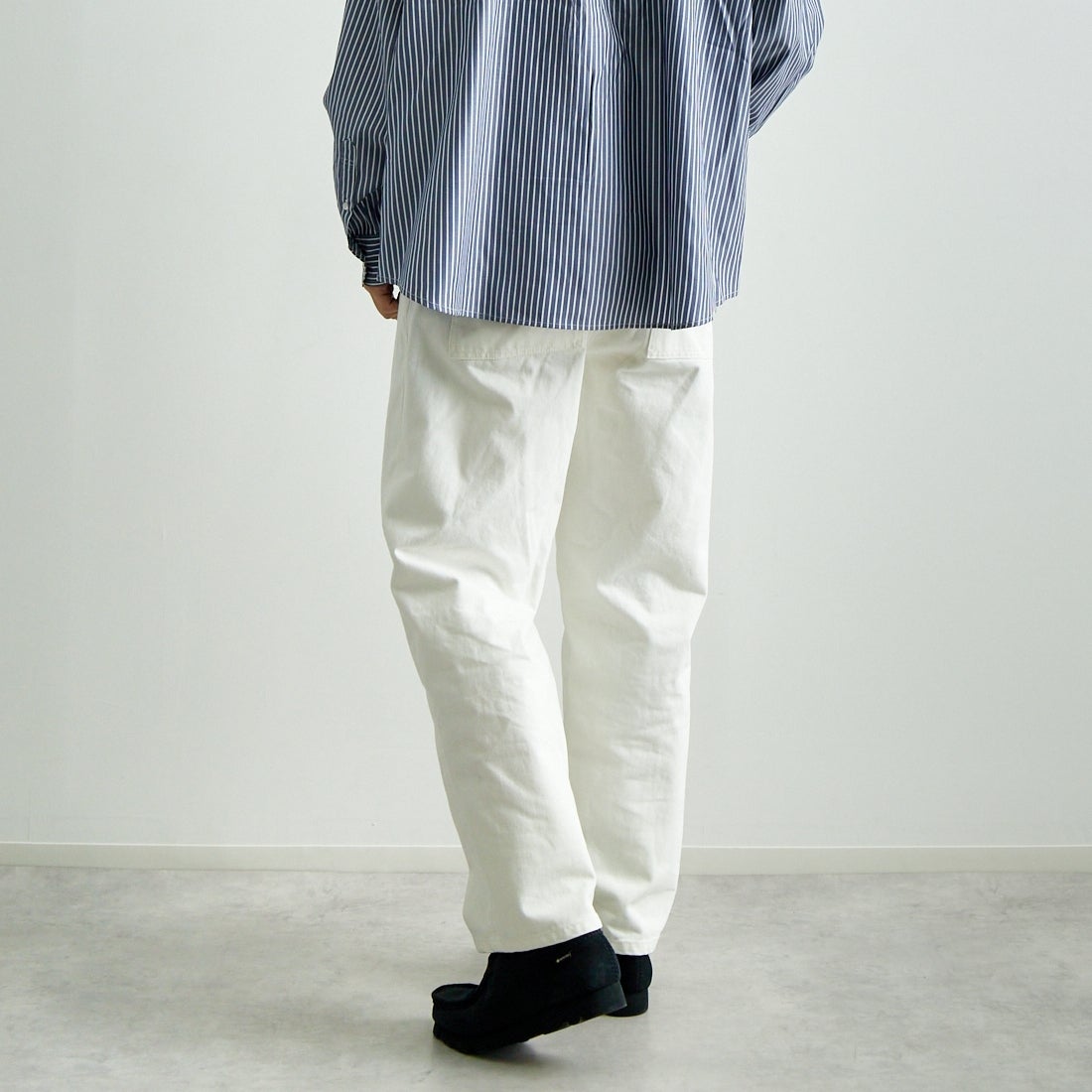 Noir Fabrik [ヌワールファブリック] デニムオーバルパンツ [1PDENIM-M-244-01-IN] WHITE &&モデル身長：179cm 着用サイズ：46&&