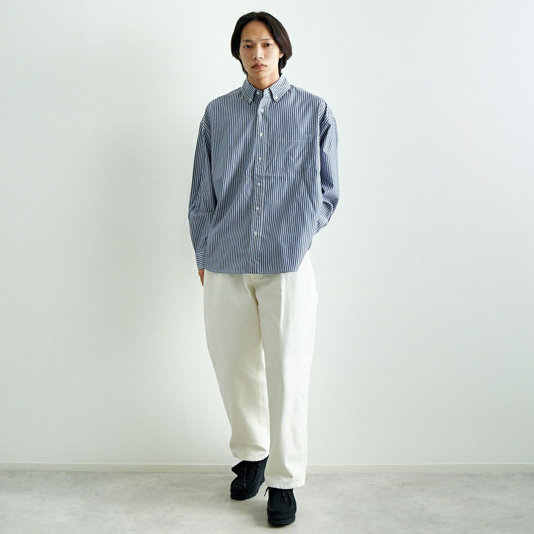 Noir Fabrik [ヌワールファブリック] デニムオーバルパンツ [1PDENIM-M-244-01-IN] WHITE &&モデル身長：179cm 着用サイズ：46&&