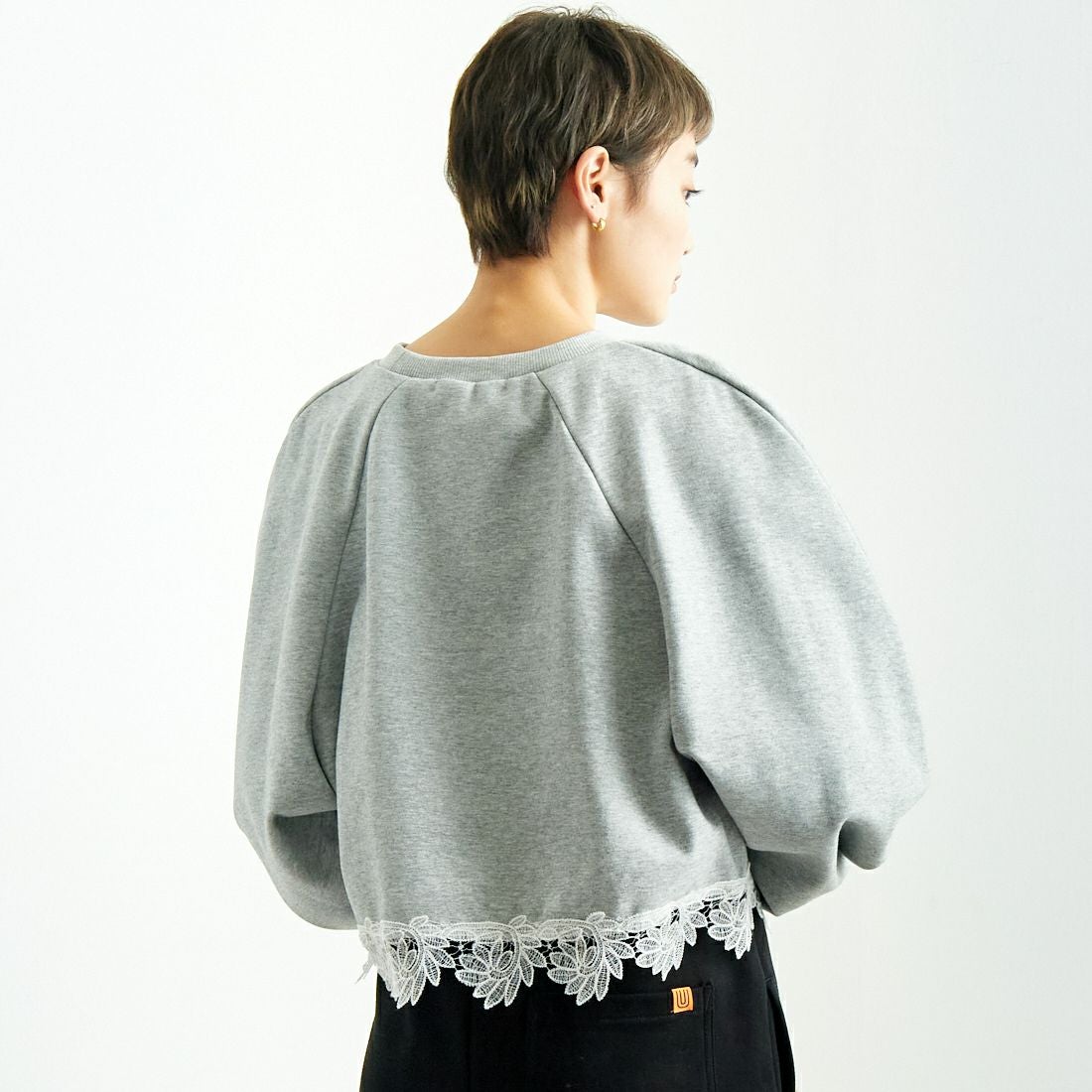 USINE [ユジーヌ] 裾レース裏毛スウェット [2510802] GRAY &&モデル身長：160cm 着用サイズ：F&&