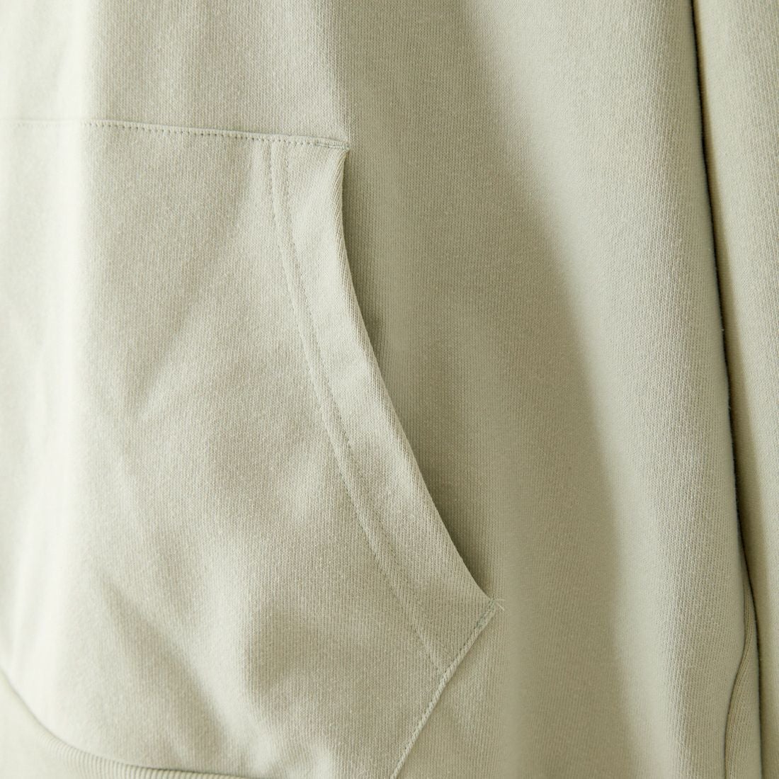 MANHATTAN PORTAGE [マンハッタンポーテージ] 別注 フードロゴ刺繍 スウェットパーカー [23FWMP-IN42-JF] GRAY