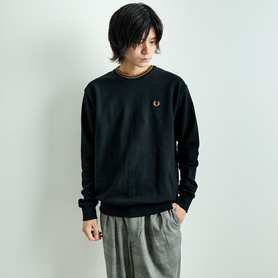 BLACK&&モデル身長：182cm 着用サイズ：L&&