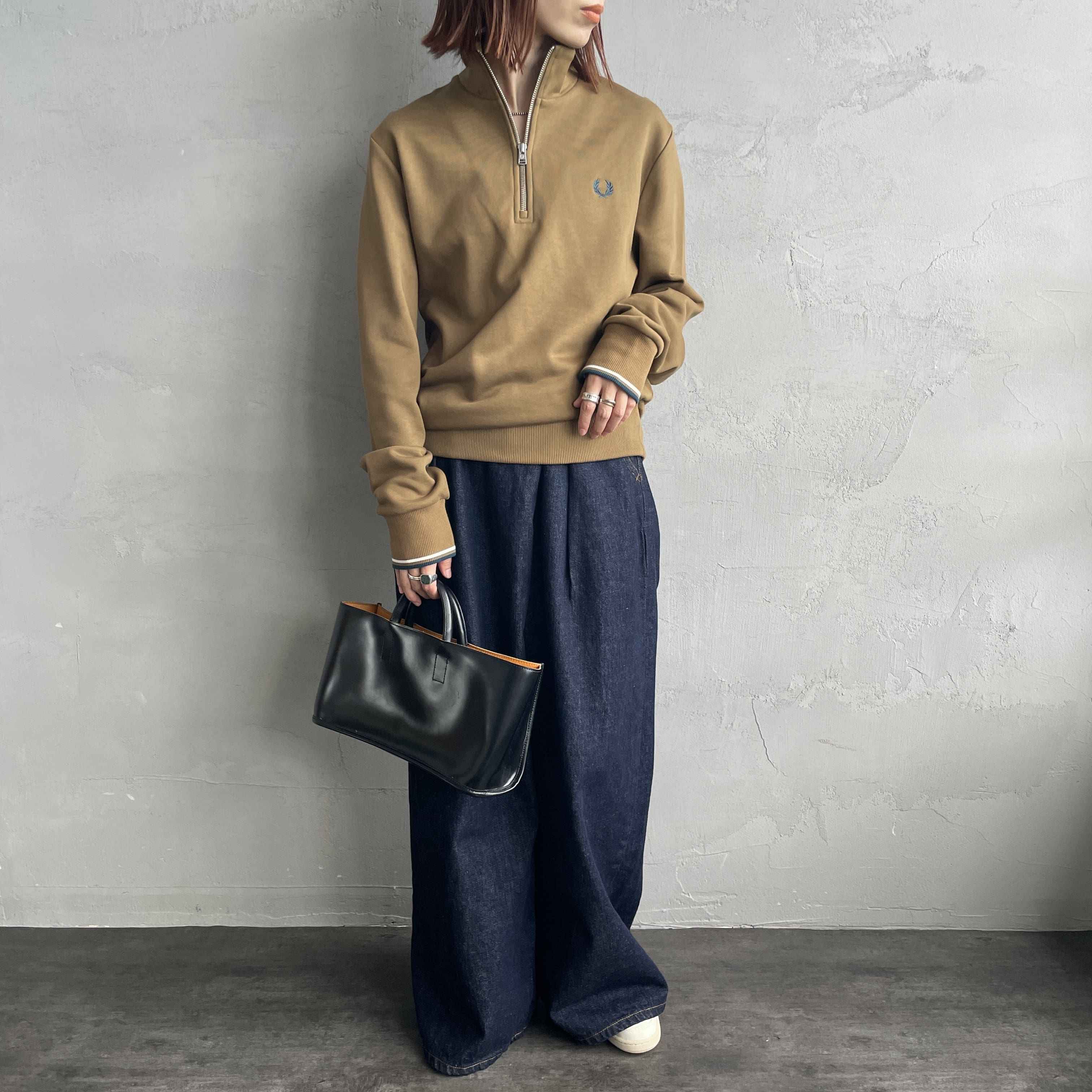 FRED PERRY [フレッドペリー] ワンポイントロゴ刺繍 ハーフジップ