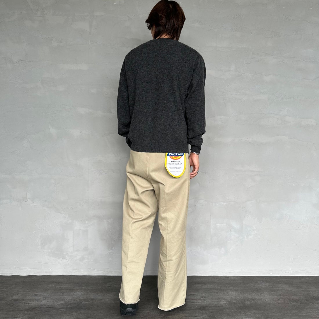 DANTON [ダントン] クルーネックプルオーバーニット [DT-D0028LMW] CARBON &&モデル身長：179cm 着用サイズ：40&&