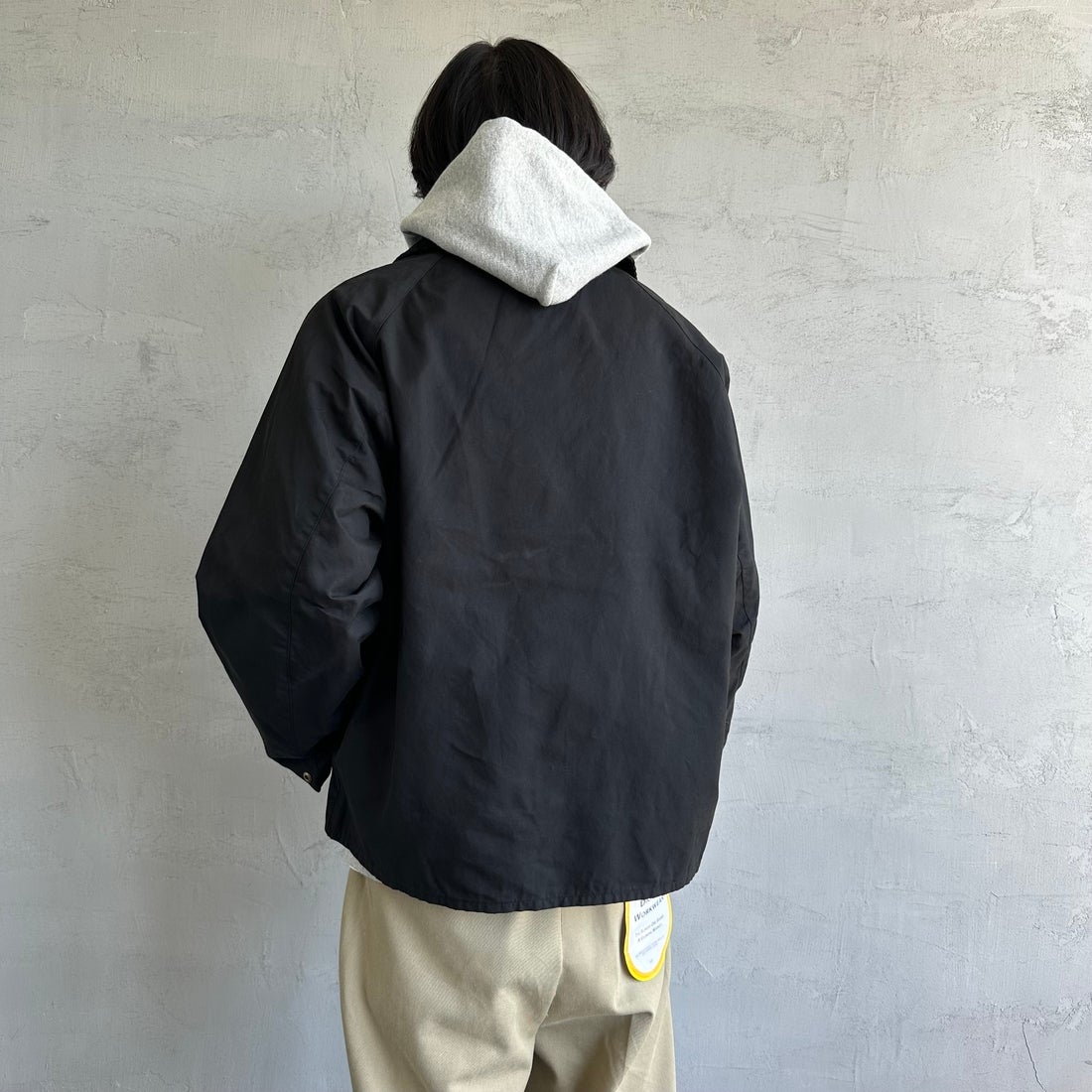 Barbour [バブアー] 別注 BORROWDALE ボロウデイルジャケット [MCAS148-JF] BLACK &&モデル身長：179cm 着用サイズ：40&&