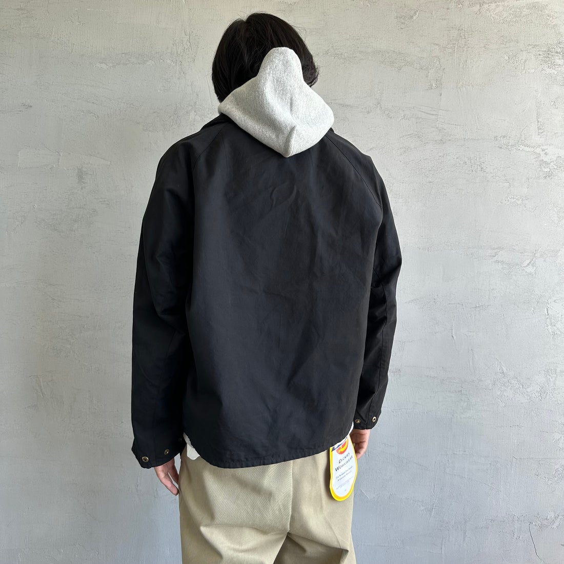 Barbour [バブアー] 別注 BORROWDALE ボロウデイルジャケット [MCAS148-JF] BLACK &&モデル身長：179cm 着用サイズ：38&&